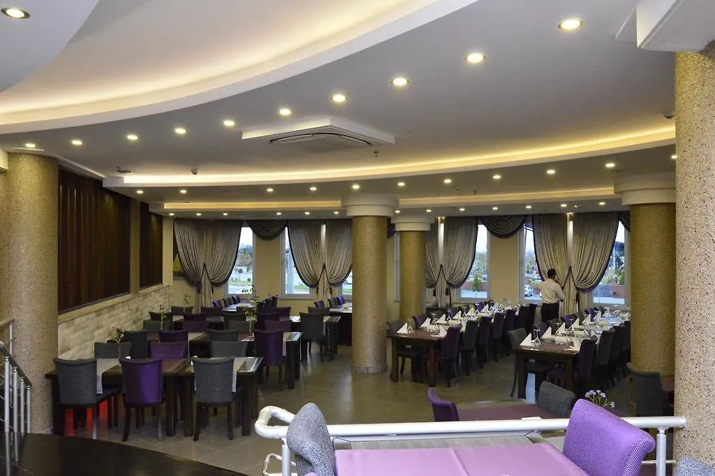 Rey Manes Hotel Salihli 4*,